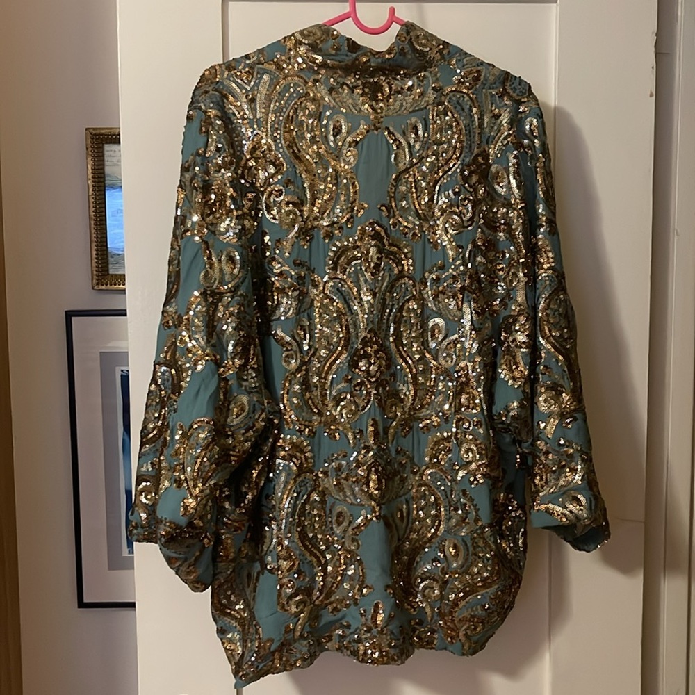 NWT Anthropologie Glittering Gold
Sequined Kimono - Picture 4 of 4